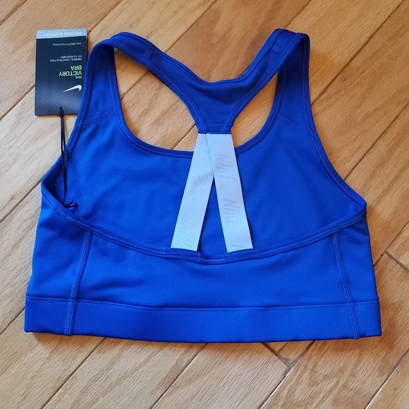 NWT size XS Nike sports bra - Picture 4 of 5